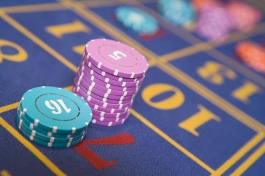 xcloud Free Fire World Series tournament bracket and esports betting markets interface